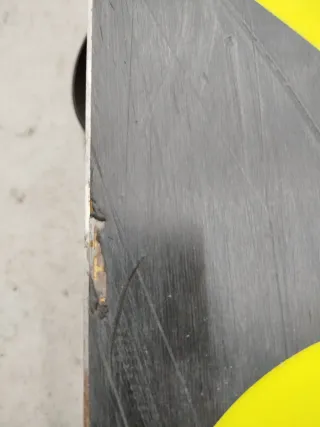 Tabla de Snowboard DC,Fijaciones super poco uso.