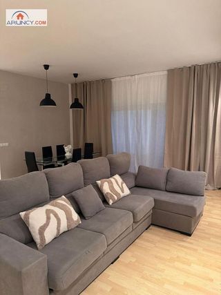 Chalet en alquiler en Montequinto en Dos Hermanas