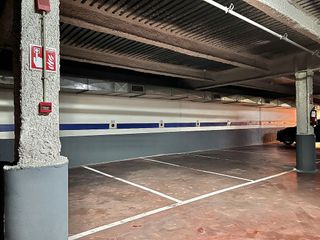 Garaje en alquiler en Mestral en Reus