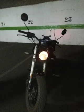 MITT MB 125 Custom Negra