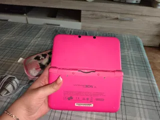 Nintendo 3DS XL Rosa + 12 Juegos Físicos