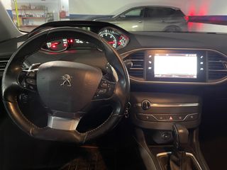 PEUGEOT 308 5p Style BlueHDi 130 S&S EAT8