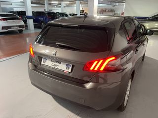 PEUGEOT 308 5p Style BlueHDi 130 S&S EAT8