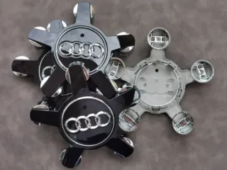 Tapacubos Audi 5 Radios Negro Brillante