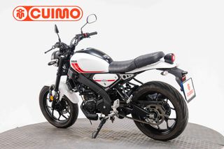 YAMAHA XSR 125