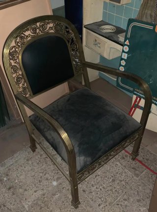 Tocador antiguo y conjunto dormitorio clásico