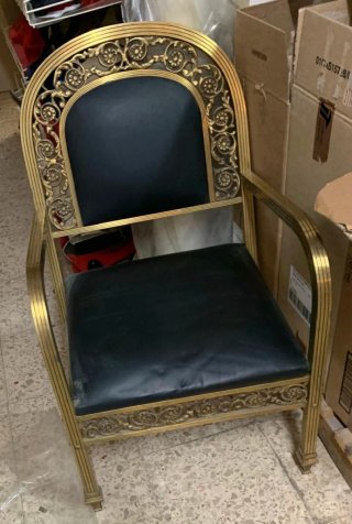 Tocador antiguo y conjunto dormitorio clásico