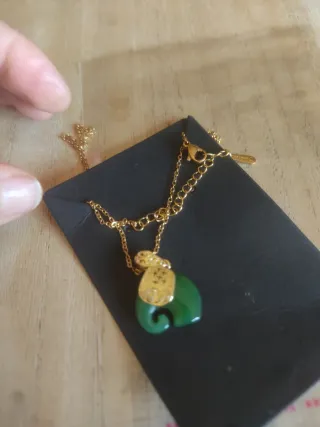 Collana placcata oro con ciondolo elefante giada