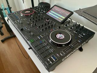 Denon DJ Prime 4+ Controlador DJ