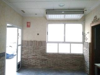 Local comercial en alquiler en Petrer