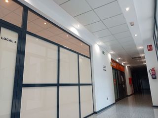 Local comercial en alquiler en Zona de la Vega en Antequera