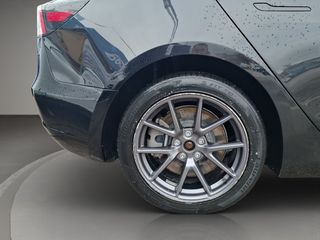 Tesla Model 3 Gran Autonomía 4WD 366 kW (498 CV)