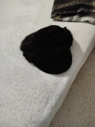 Bufanda y gorro de lana a cuadros