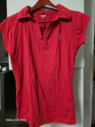 Camiseta Inside manga corta de color rojo