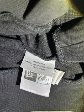 Sudadera New Era LA Negra