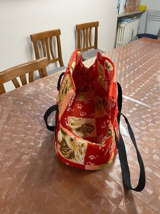 Borsa porta cane fantasia cani rossa