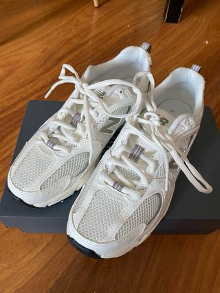 New Balance 530 Zapatillas Plata y Blanco
