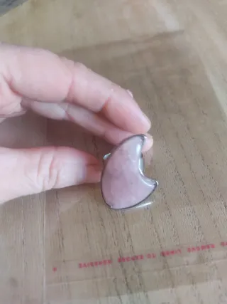 Anello inox con pietra rosa regolabile