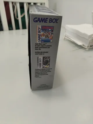 Nintendo Game Boy con Tetris y Super Mario Land