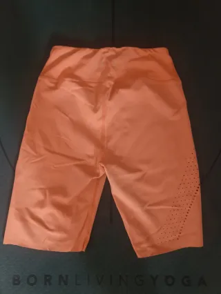 Mallas cortas Born Living Yoga Naranja