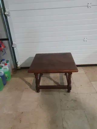 Mesa de madera maciza rústica