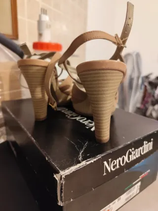 Sandali NeroGiardini donna beige Tg 39
