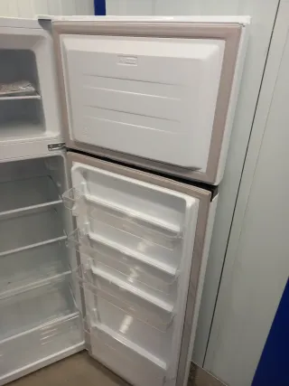 Nevera mediana blanca KUBO Frigorífico