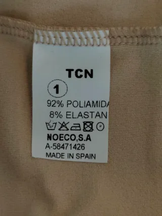 Camiseta TCN tirantes beige.