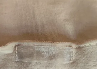 Camiseta TCN tirantes beige.