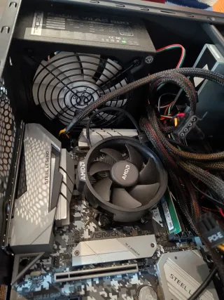 Torre PC ASRock B450 con Fuente y CPU