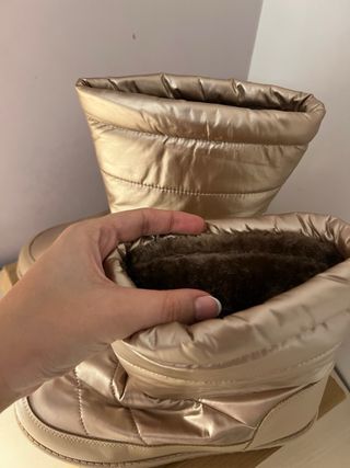 Doposci dorati con pelliccia interna