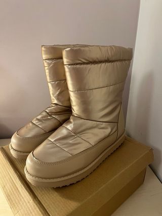 Doposci dorati con pelliccia interna