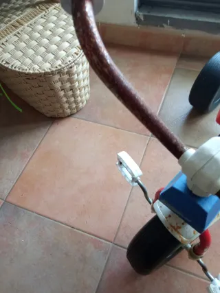 Triciclo antiguo Coloma Pastor