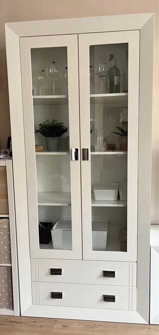 Mueble TV y vitrina blanco y cristal