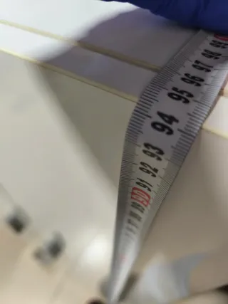 Armario blanco con cajón