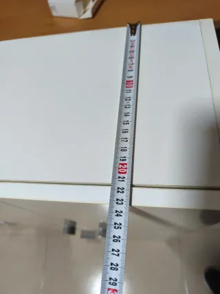 Armario blanco con cajón