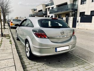 Opel Astra gtc  2007