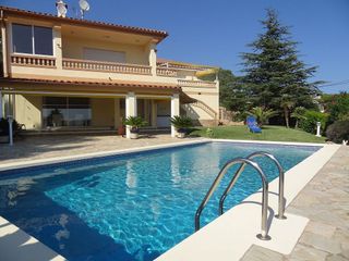 Chalet en venta en Torroella de Montgrí pueblo en Torroella de Montgrí