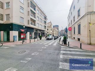 Local comercial en alquiler en Centro en Alicante