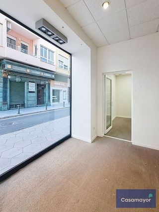 Local comercial en alquiler en Centro en Alicante