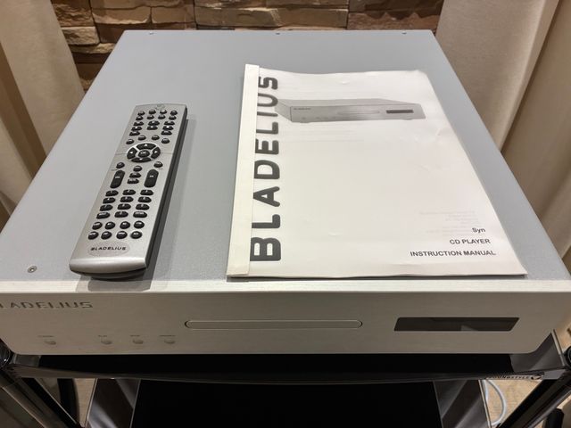 Lector CD Bladelius SYN Plata