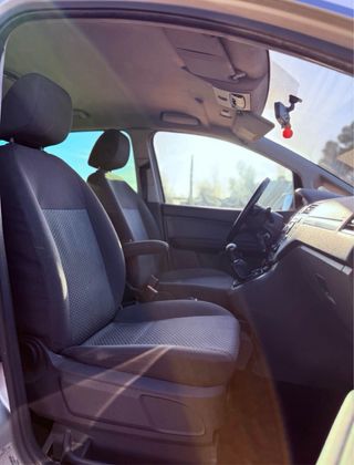 ¡IMPECABLE Nueva Ford C-MAX 1.6TDCI 110CV!