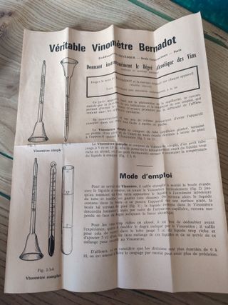 Vinómetro Bernardot antiguo de vidrio