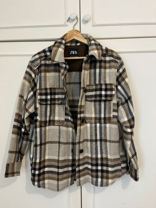 Chaqueta Zara cuadros marrón y beige