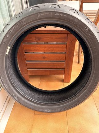 Neumáticos Pirelli 120/70/17 y 180/55/17