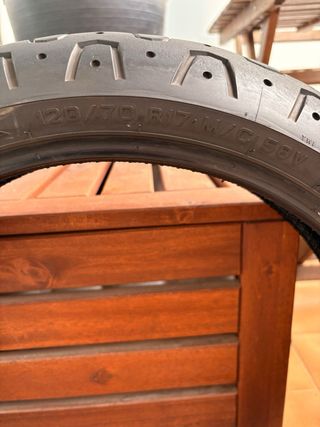 Neumáticos Pirelli 120/70/17 y 180/55/17