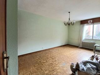 Piso en venta en Plaza España - Villa Pilar - Reyes Católicos - Vadillos en Burgos