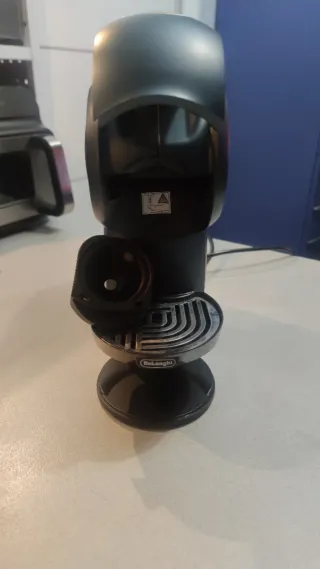 Macchina Caffè Nescafé Dolce Gusto