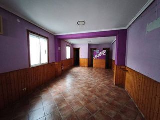 Local comercial en venta en Lalín