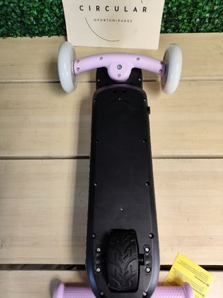 Patinete Eléctrico Infantil Morado con Luces